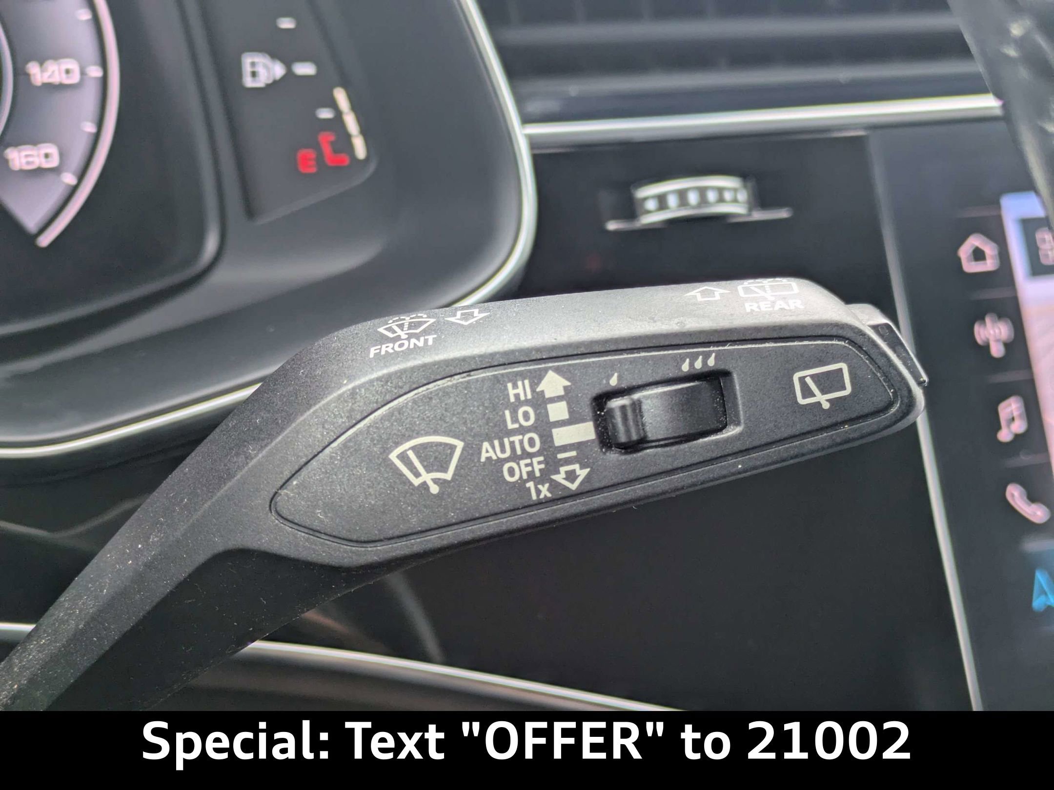 Used 2019 Audi Q8 Prestige w/ Luxury Package AWD/4WD image 32