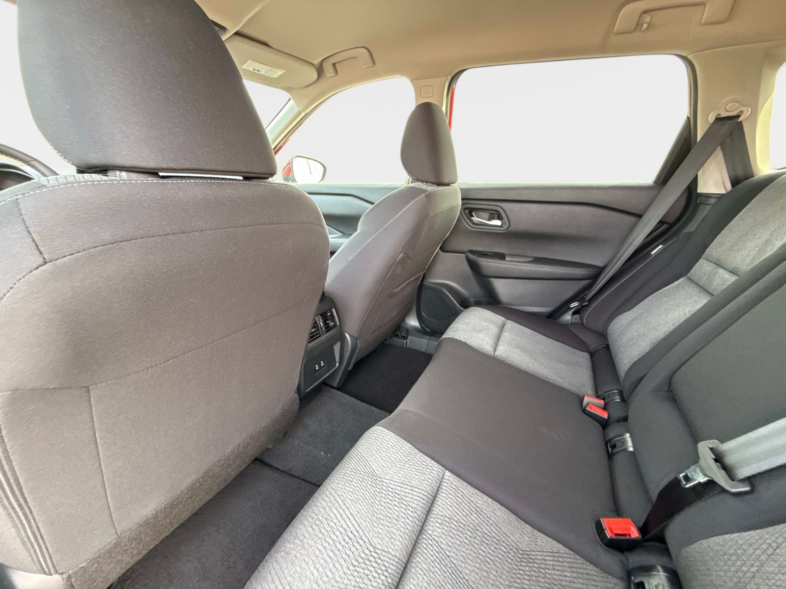 Used 2026 Nissan Rogue SV FWD image 20