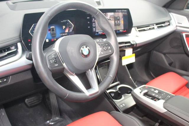 Used 2025 BMW X1 xDrive28i w/ Premium Package image 14