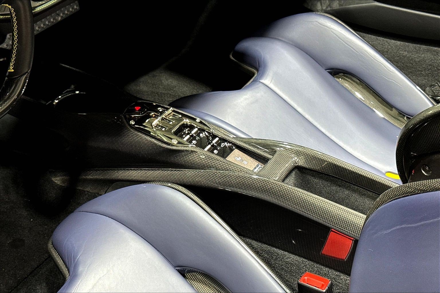 Used 2022 Ferrari SF90 Spider AWD/4WD image 16