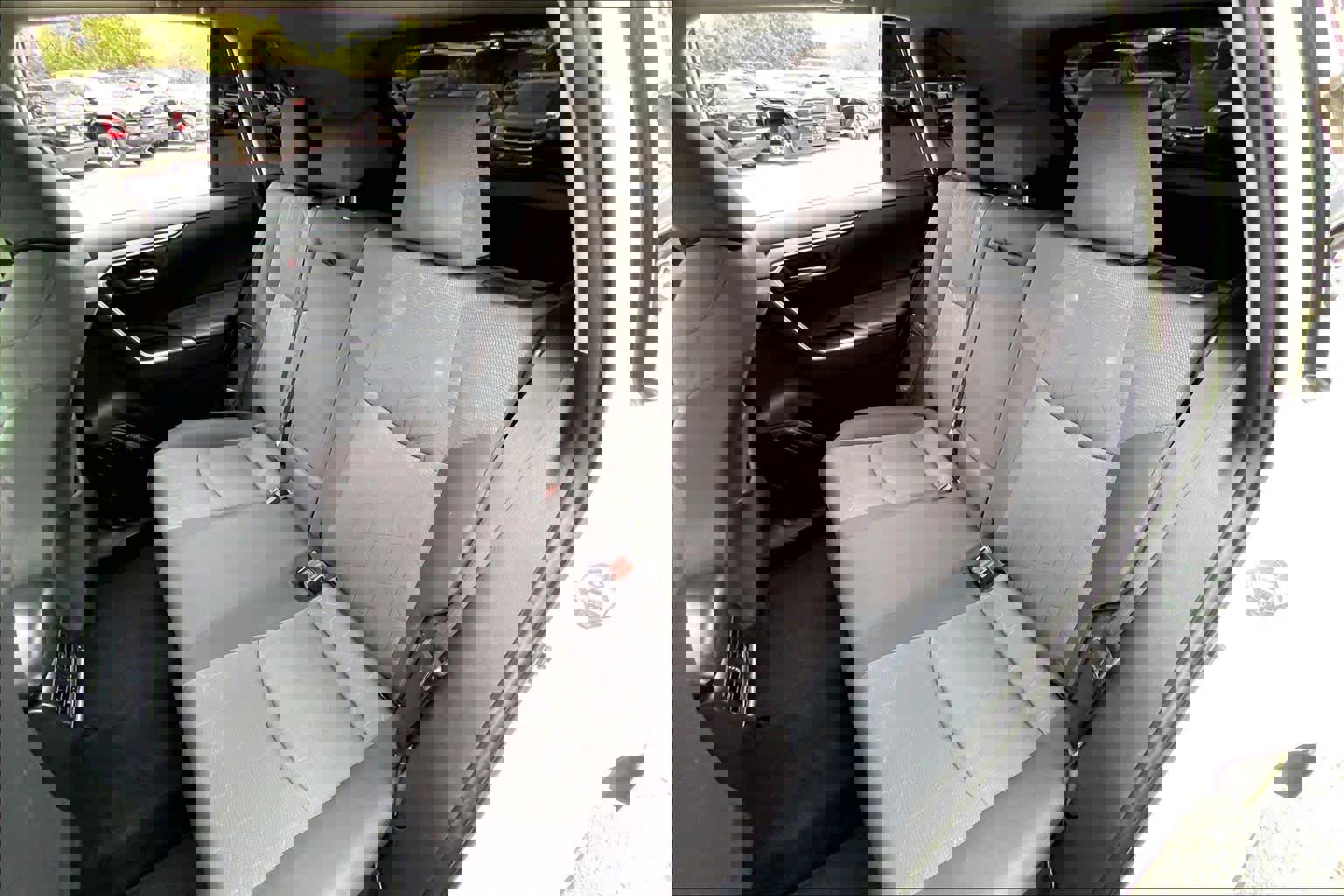 Used 2024 Toyota RAV4 XLE image 20