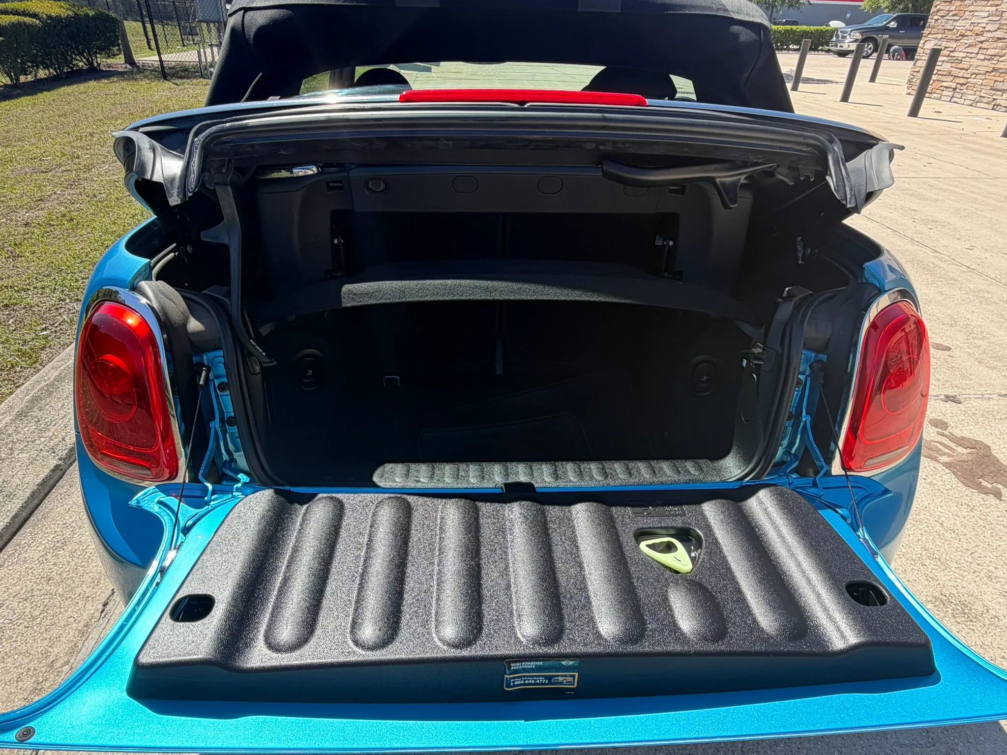 Used 2017 MINI Cooper S image 37