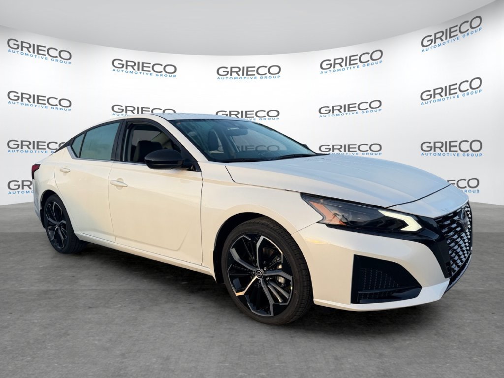 New 2026 Nissan Altima 2.5 SR FWD image 1