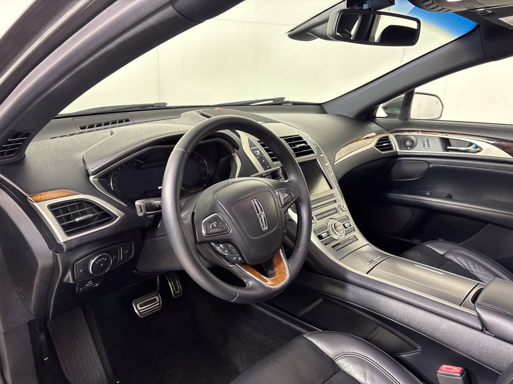 Used 2018 Lincoln MKZ Reserve w/ Technology Package FWD image 16