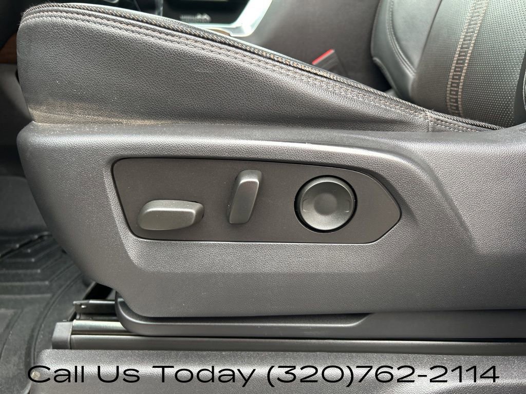 Certified 2023 Chevrolet Silverado 1500 High Country w/ Technology Package AWD/4WD image 18