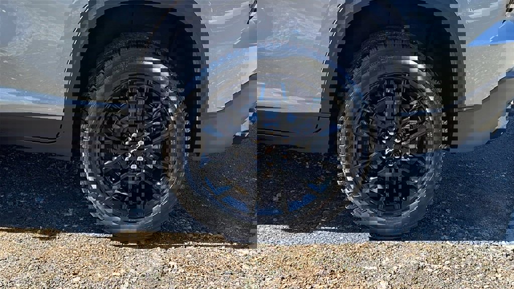 New 2026 Chevrolet Traverse LT w/ Midnight/Sport Edition image 9