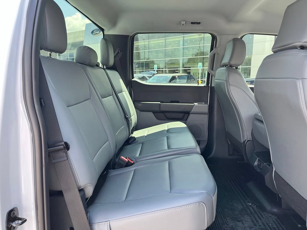 New 2026 Ford F250 XL w/ XL Off-Road Package AWD/4WD image 8