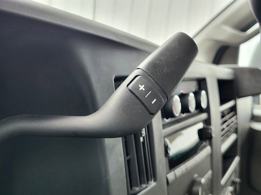 Used 2022 Chevrolet Express 3500 w/ Power Convenience Package image 16