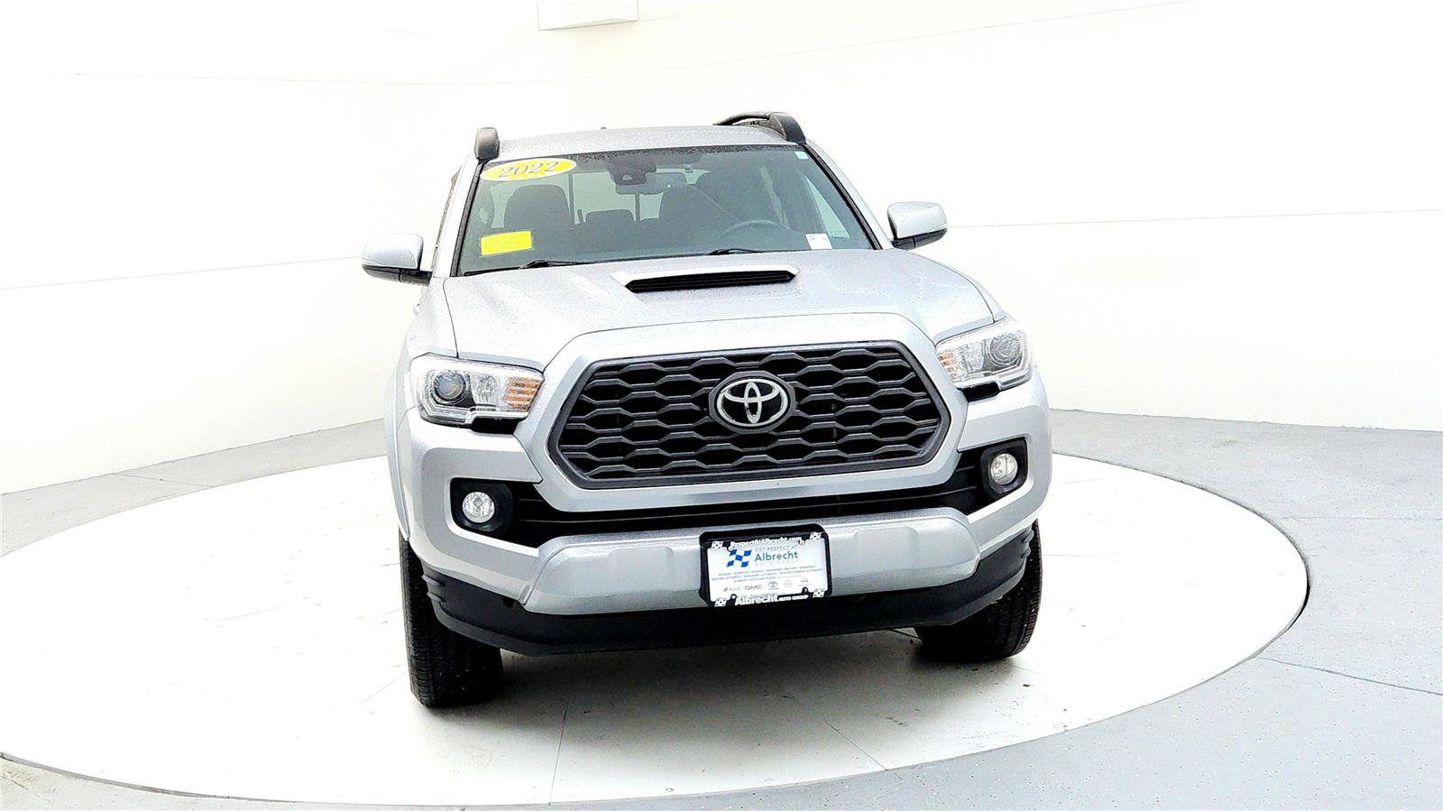 Certified 2022 Toyota Tacoma TRD Sport image 8