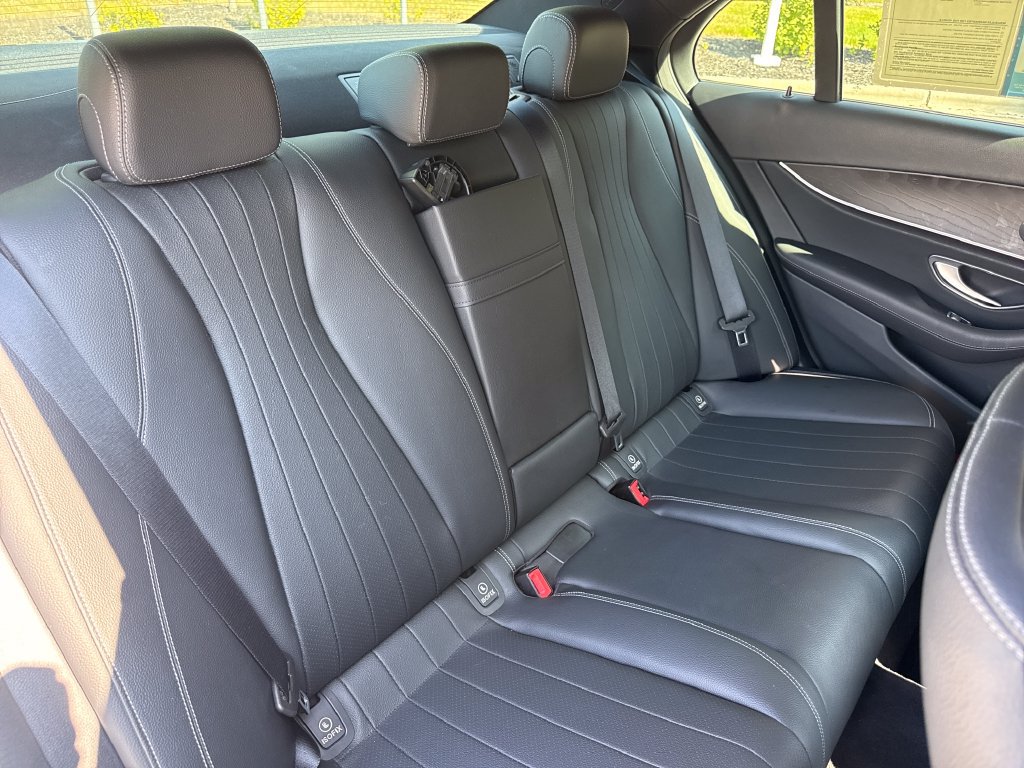 Used 2022 Mercedes-Benz E 350 Sedan image 34