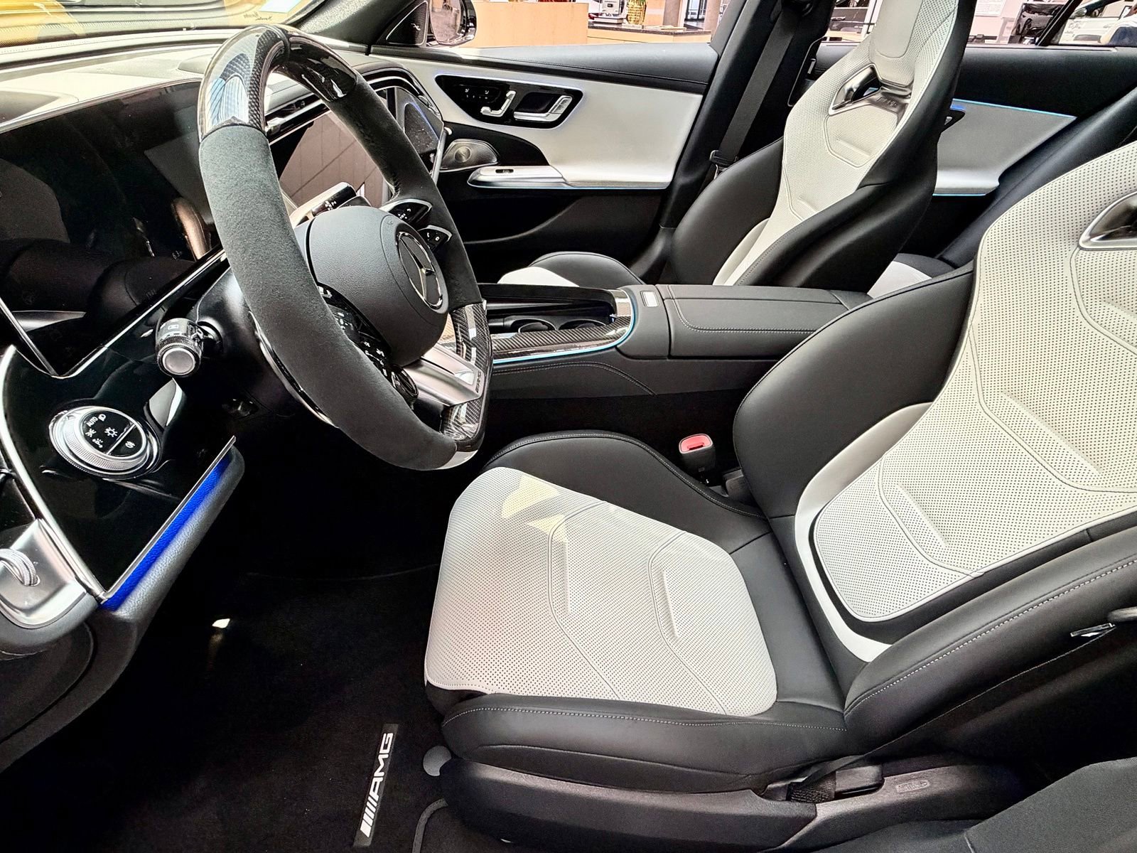 New 2026 Mercedes-Benz E 53 AMG 4MATIC Sedan image 15
