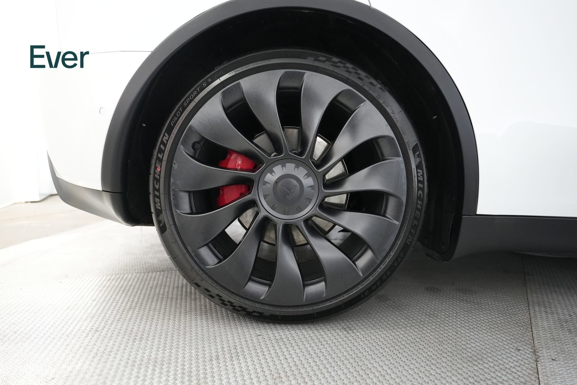 Used 2022 Tesla Model Y Performance image 9