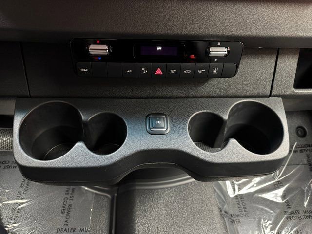 Used 2023 Mercedes-Benz Sprinter 2500 image 20