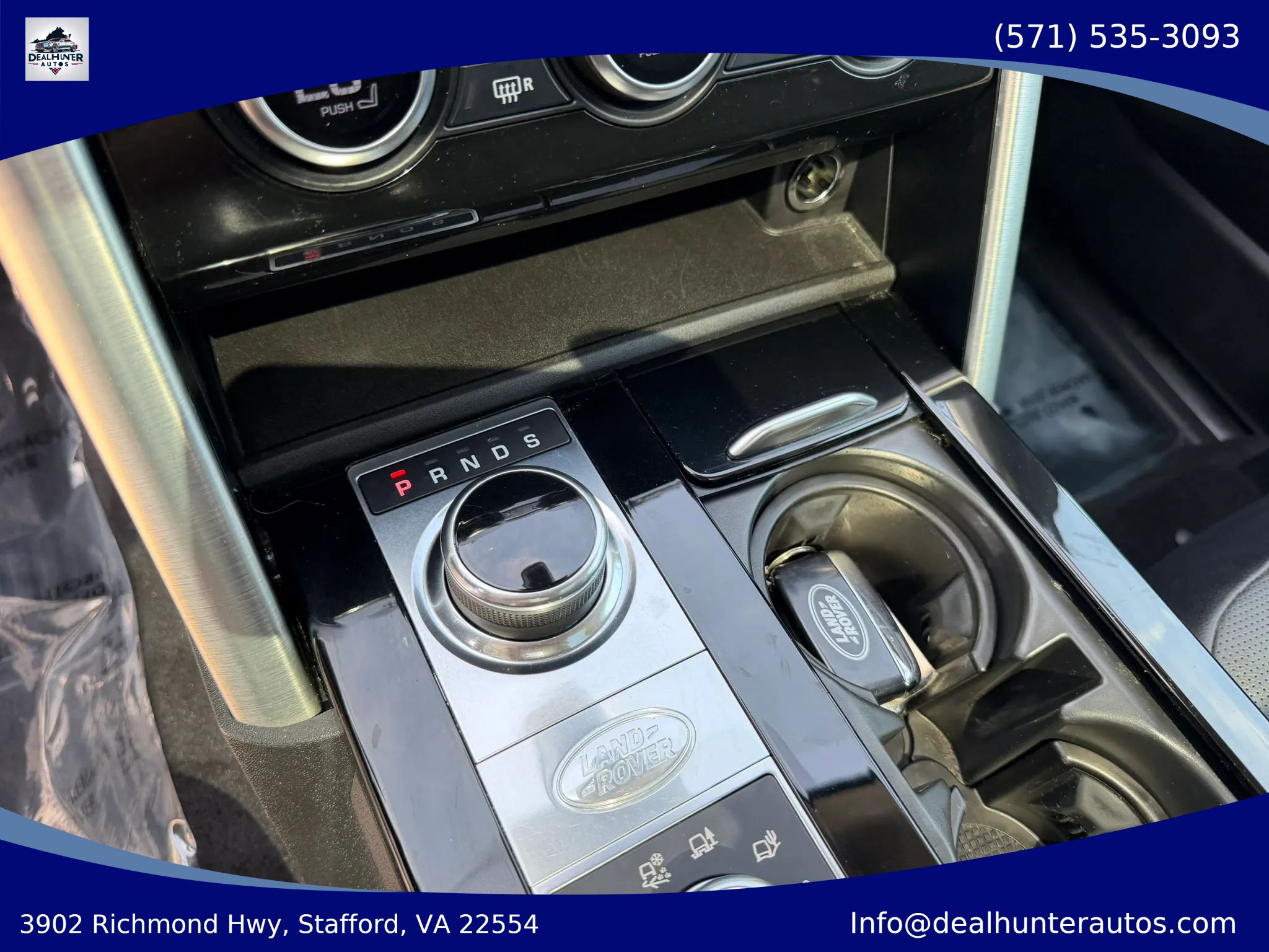 Used 2017 Land Rover Discovery HSE AWD/4WD image 32
