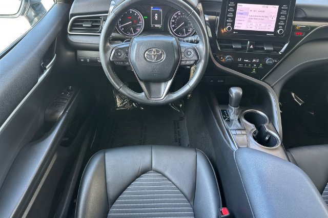 Used 2024 Toyota Camry SE FWD image 17