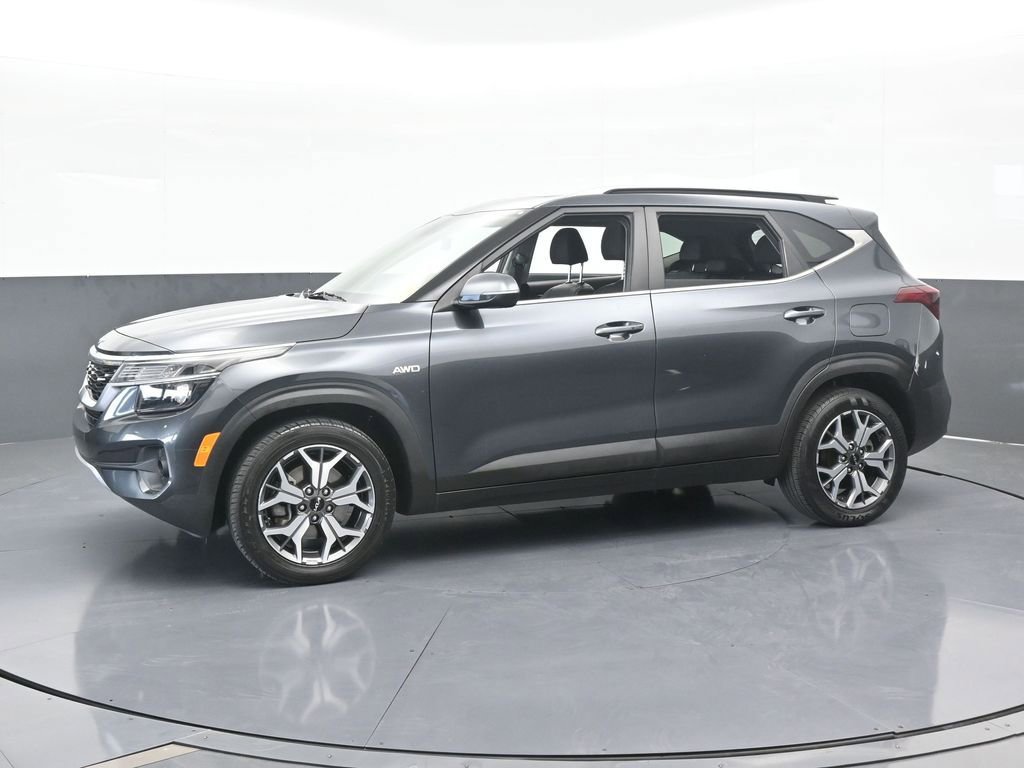 Used 2022 Kia Seltos EX video 2