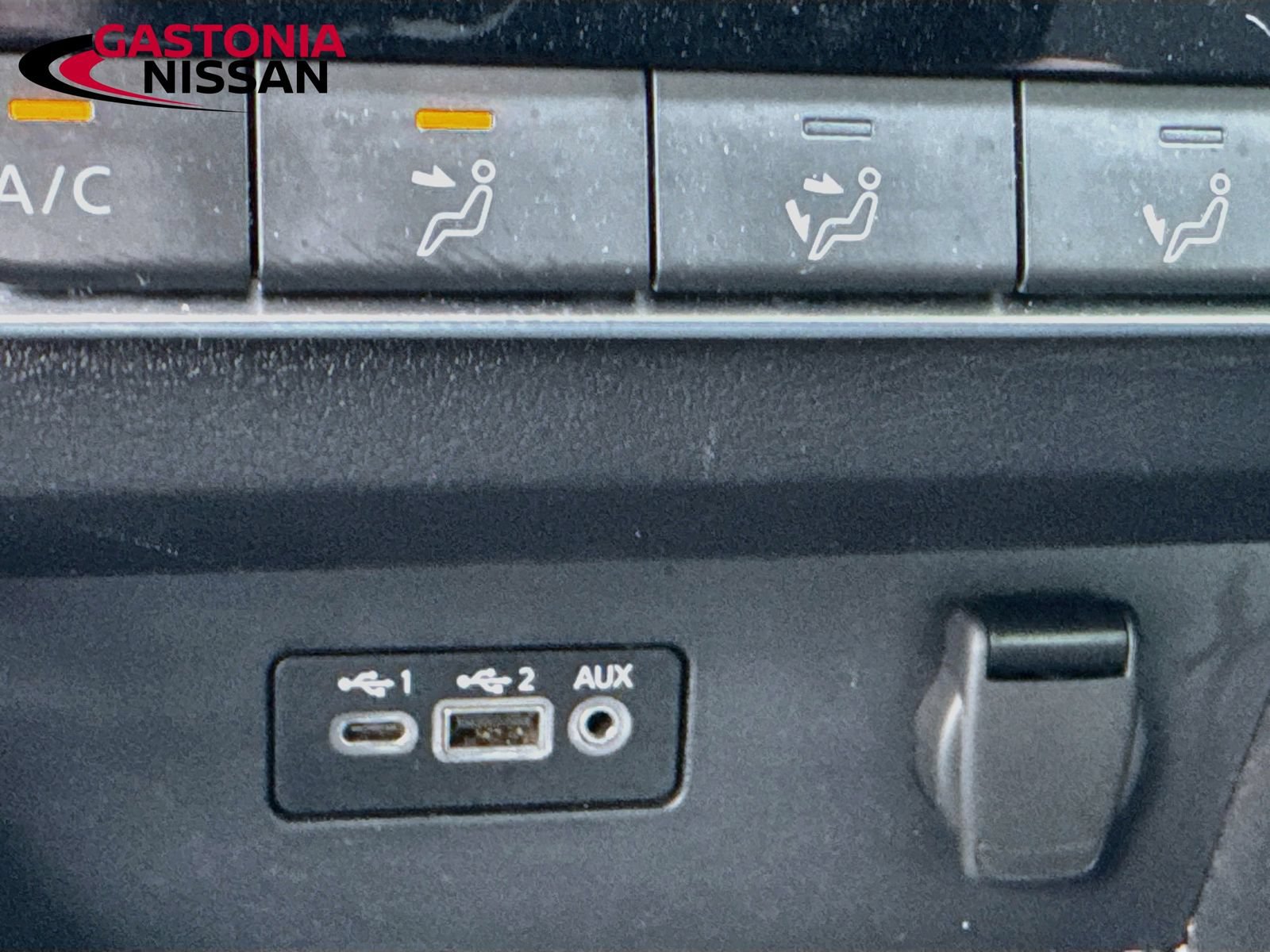 Used 2025 Nissan Altima 2.5 SV FWD image 21