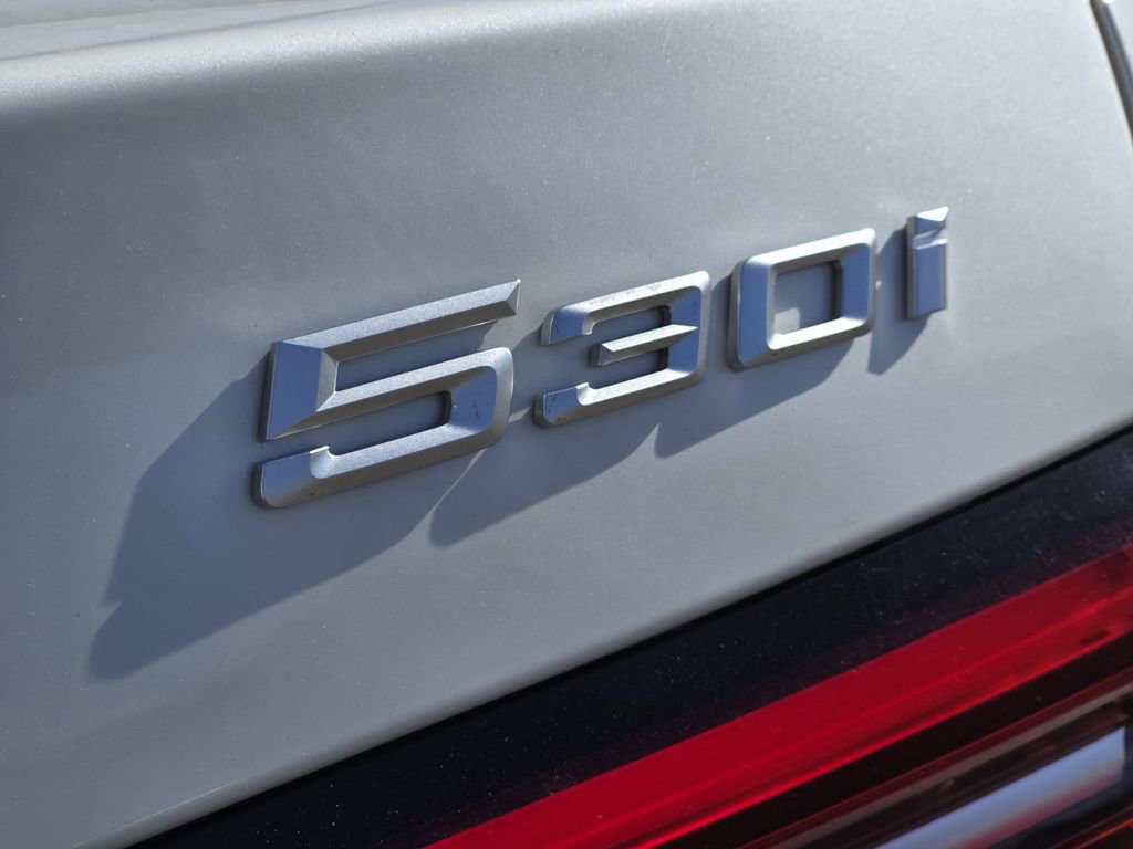 Certified 2025 BMW 530i xDrive w/ Executive Package image 14