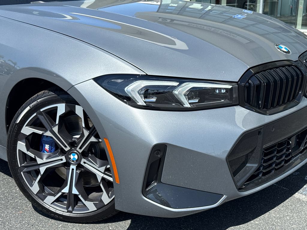 New 2026 BMW 330i Sedan w/ M Sport Package RWD image 6