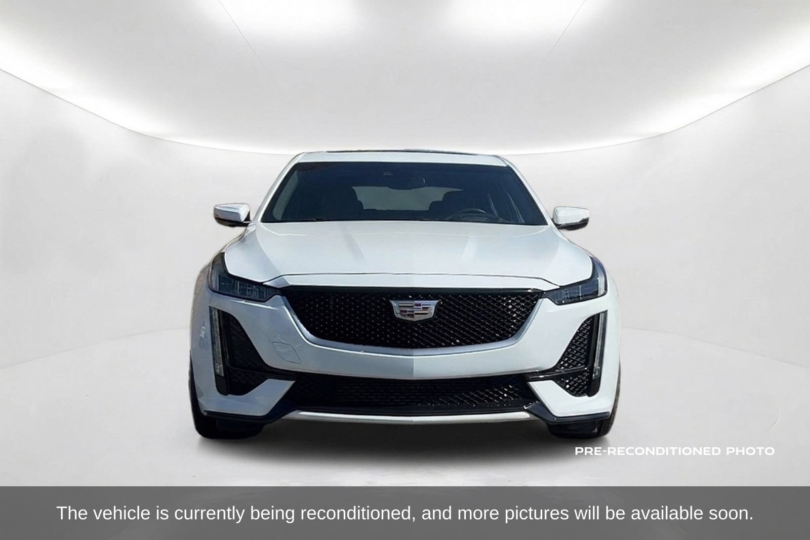 Used 2020 Cadillac CT5 Sport RWD image 2