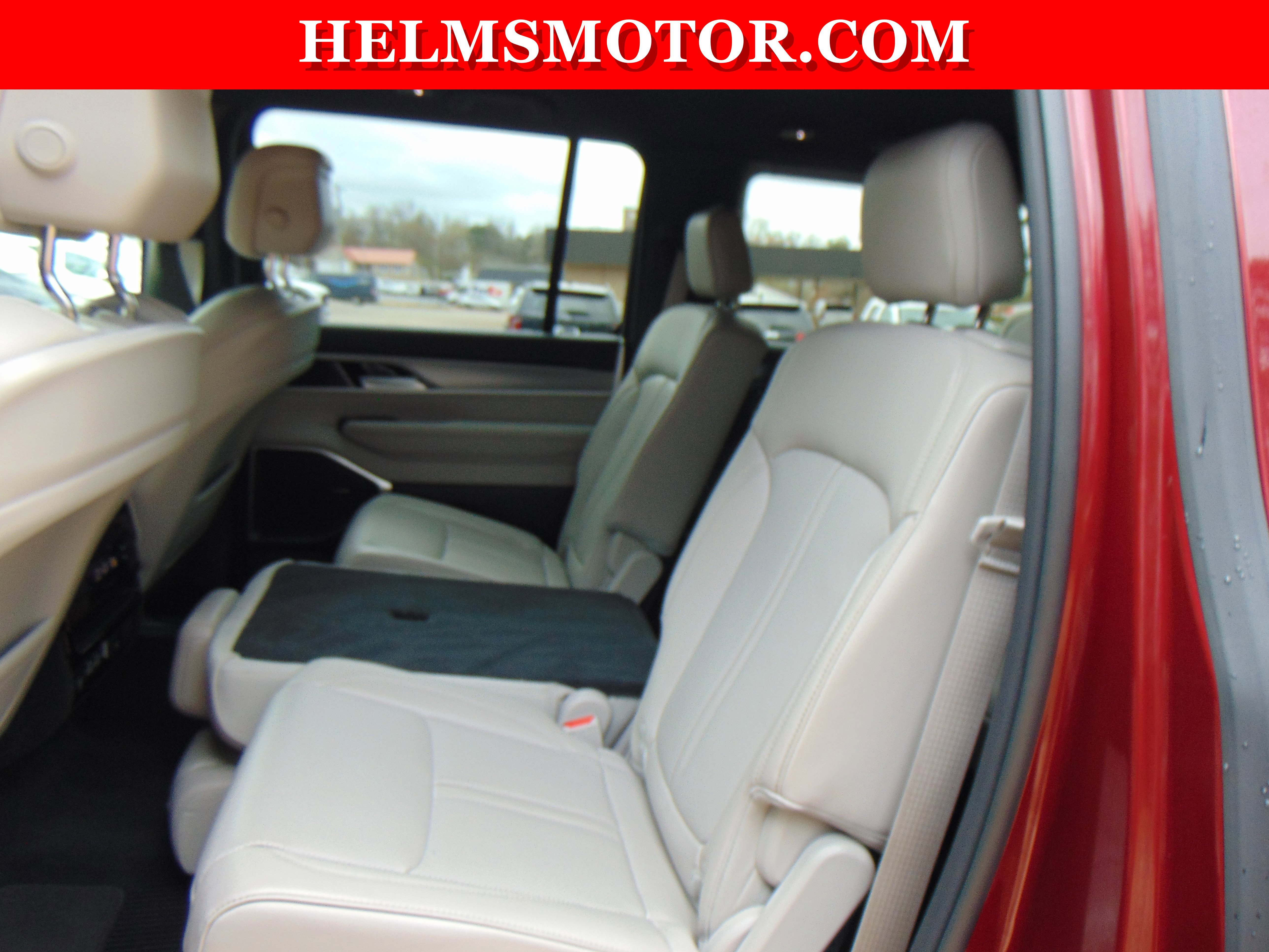 Certified 2025 Jeep Wagoneer 4WD image 42