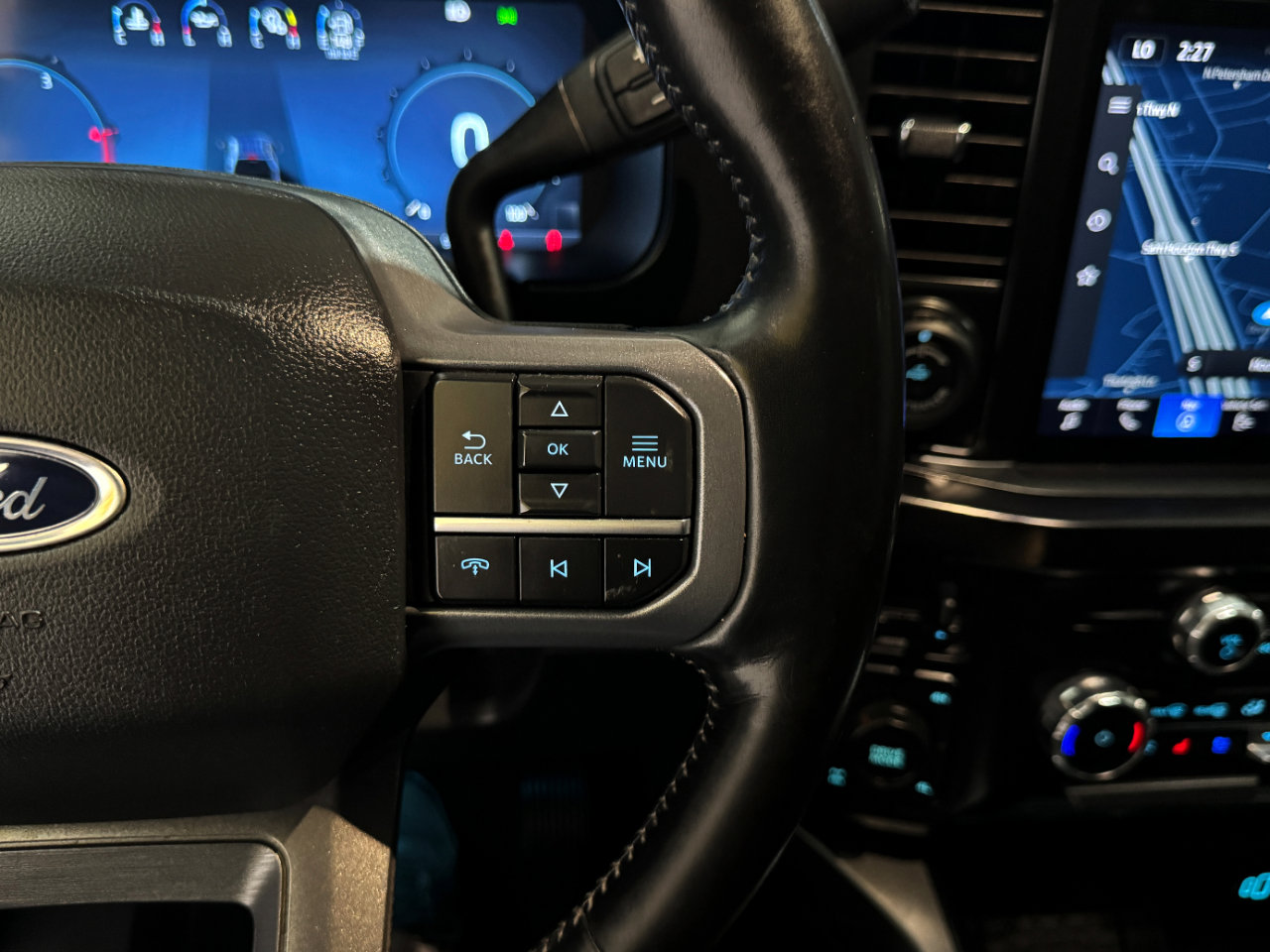 Used 2023 Ford F250 Lariat w/ Lariat Ultimate Package image 20