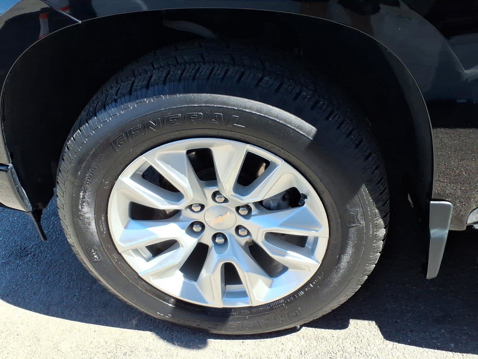 Used 2023 Chevrolet Silverado 1500 Custom AWD/4WD image 8