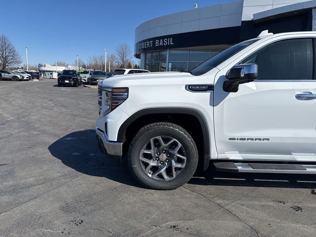 New 2026 GMC Sierra 1500 SLT w/ SLT Premium Plus Package AWD/4WD image 5