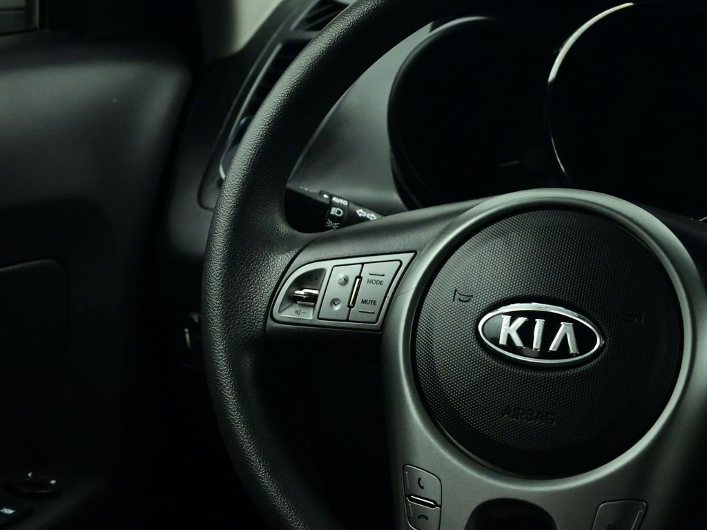 Used 2011 Kia Soul + image 41