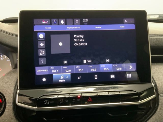 Used 2024 Jeep Compass Latitude w/ Sun and Sound Group image 25