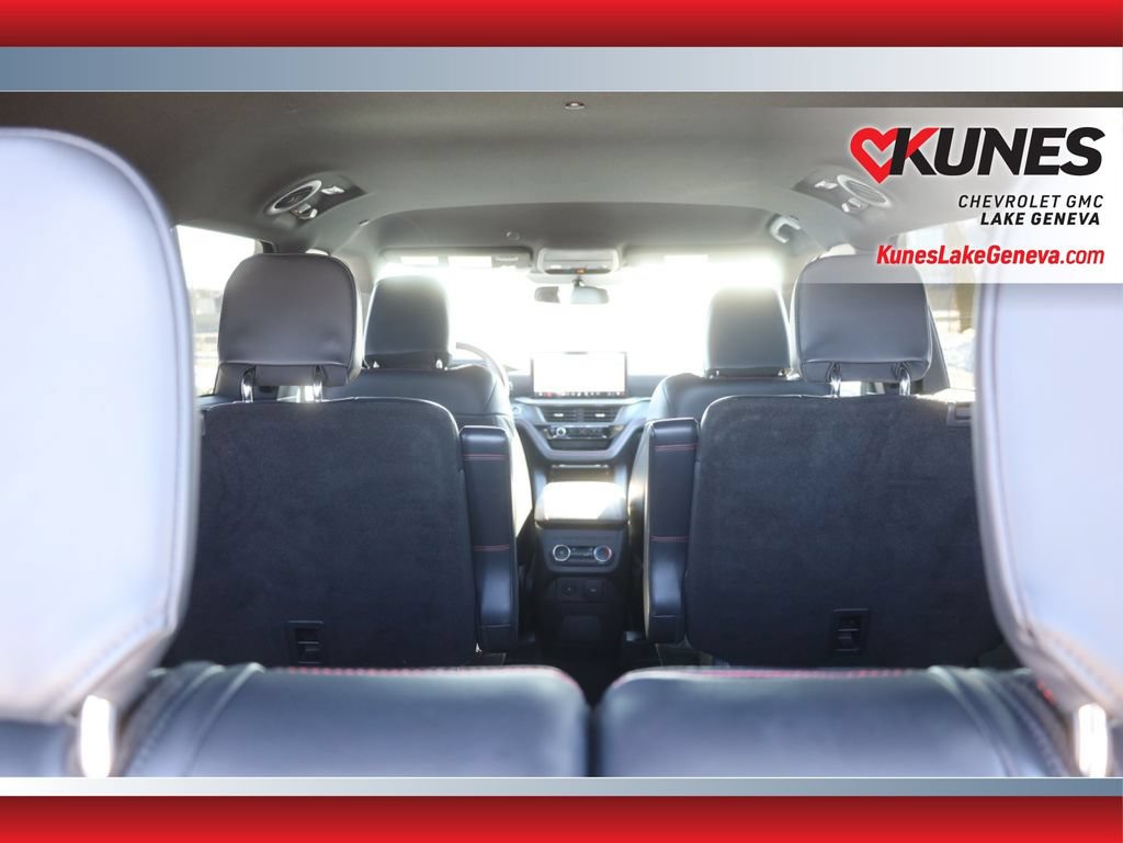 Used 2025 Ford Explorer ST-Line AWD/4WD image 22