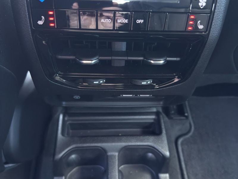 Used 2025 Jeep Grand Cherokee L Limited image 50