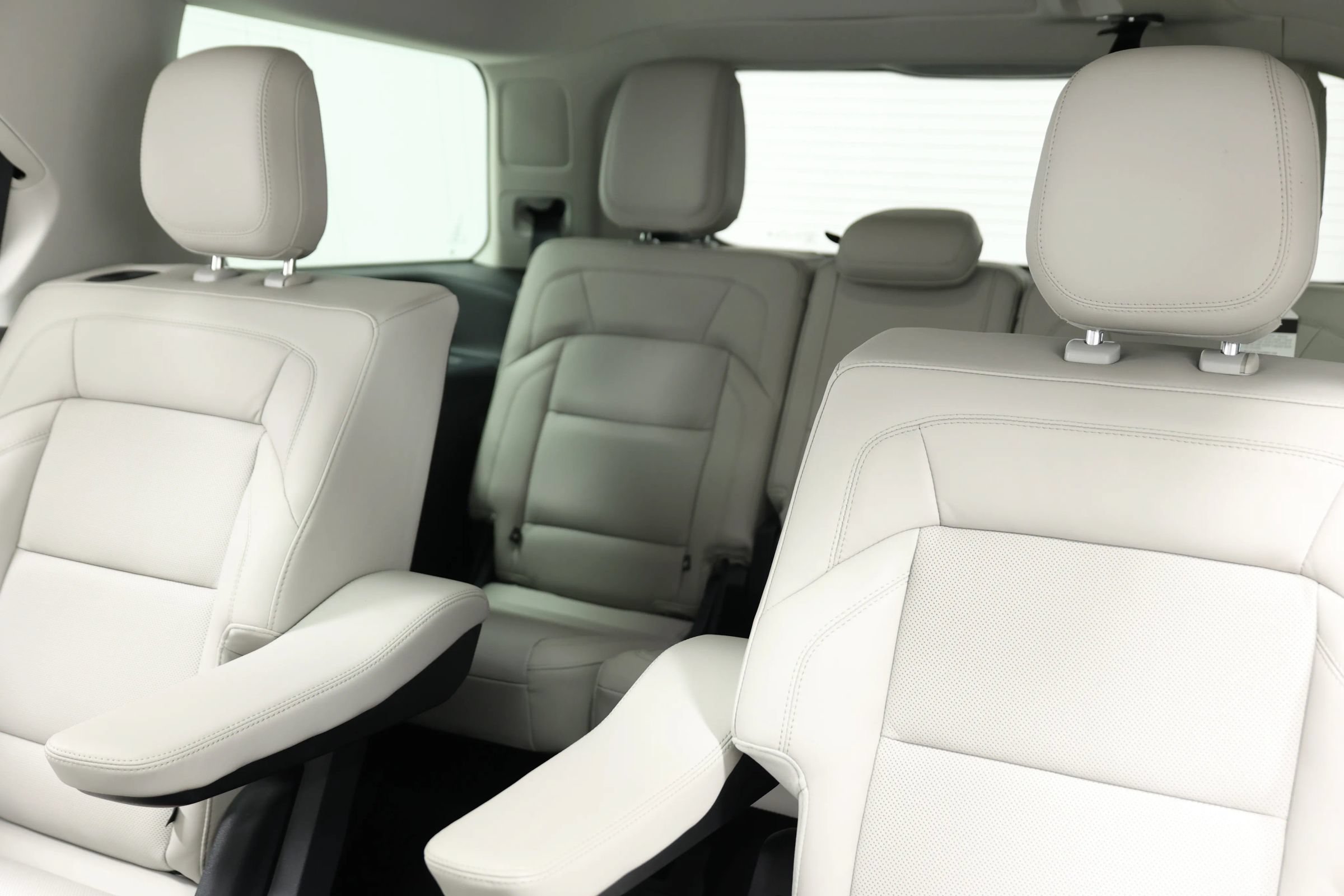 Used 2025 Lincoln Navigator Reserve AWD/4WD image 59