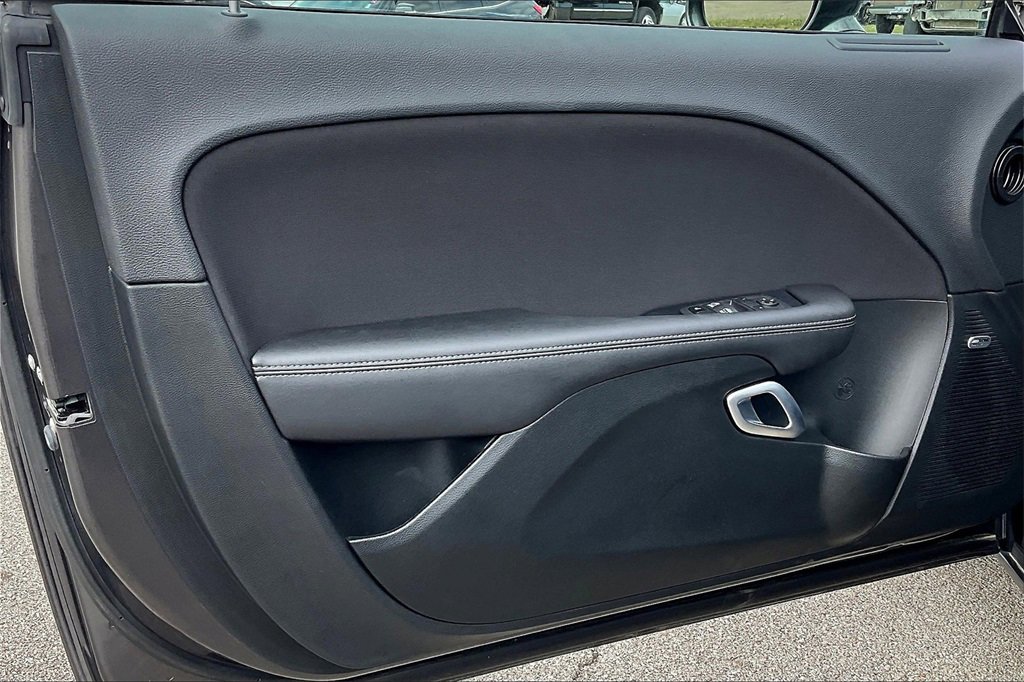 Used 2023 Dodge Challenger GT w/ Performance Handling Group image 23