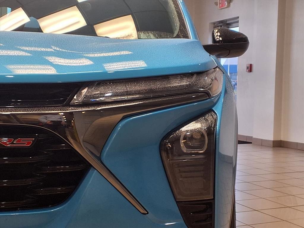 Used 2025 Chevrolet Trax RS w/ Driver Confidence Package image 20