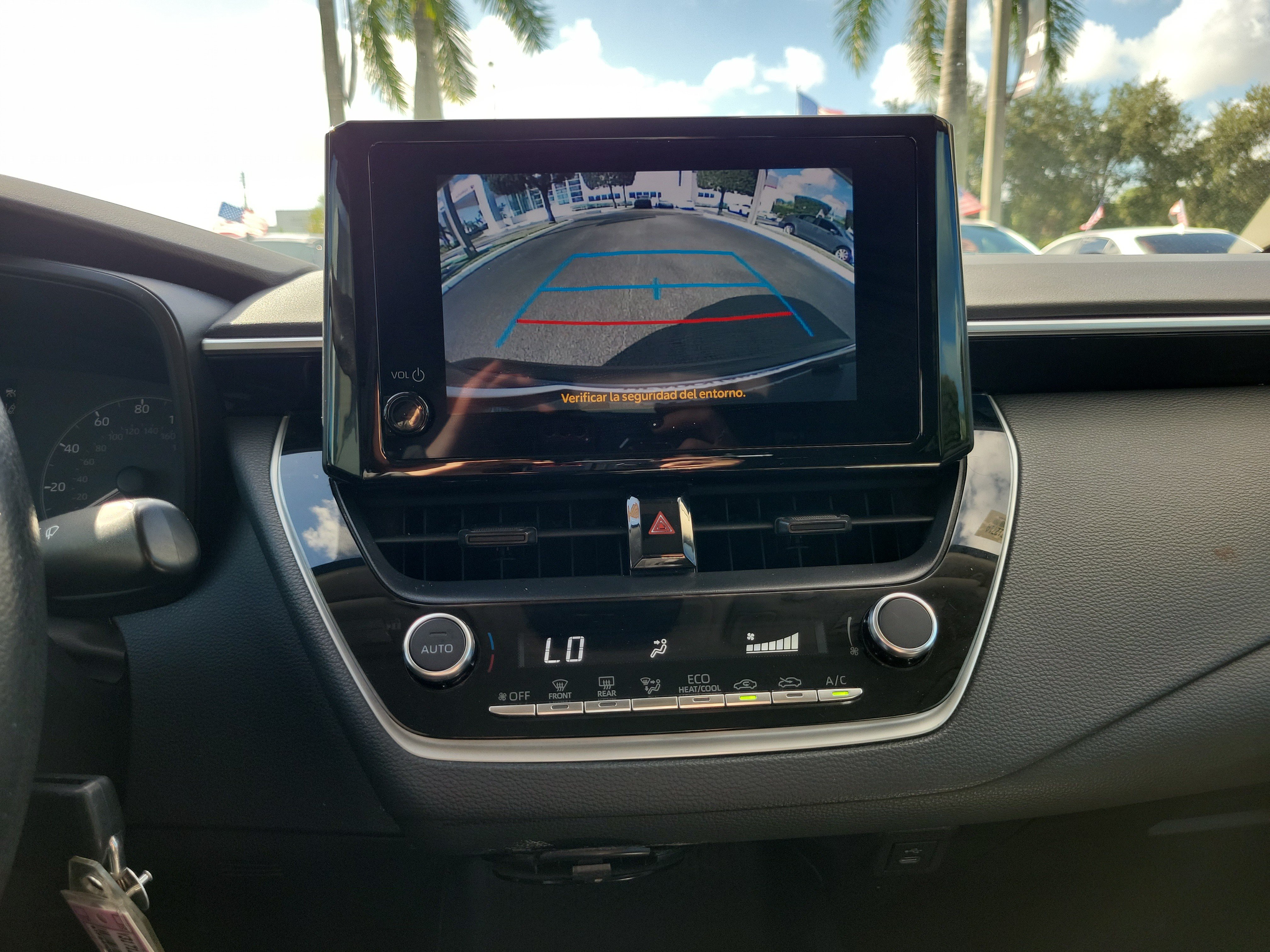 Used 2023 Toyota Corolla LE FWD image 27