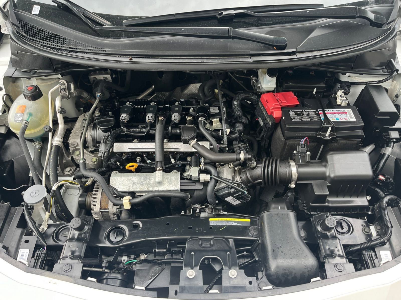 Used 2025 Nissan Versa SV image 29