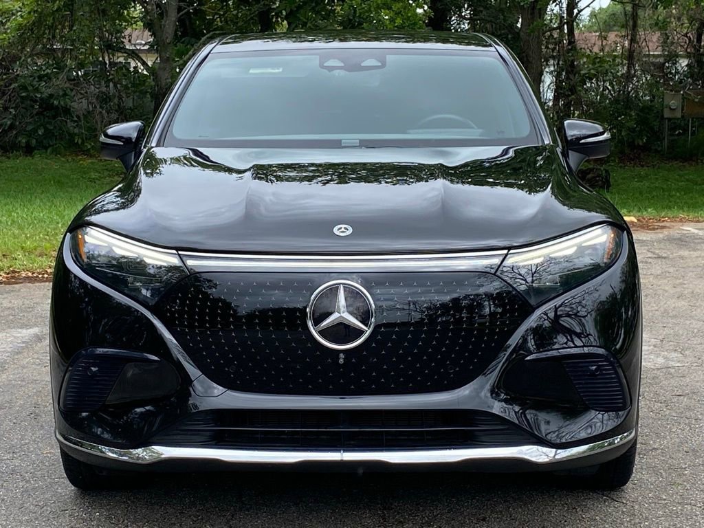 Used 2023 Mercedes-Benz EQS 450+ SUV image 3