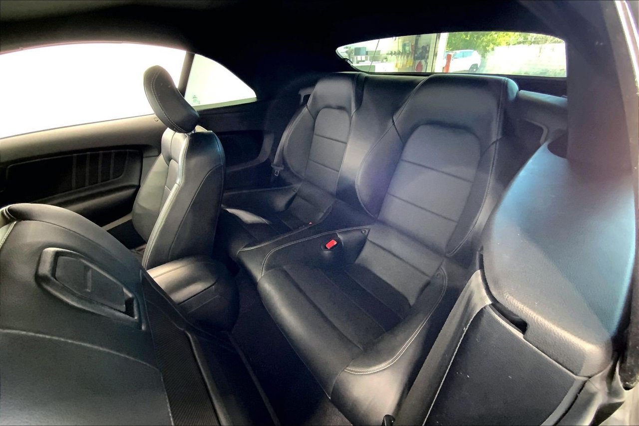 Used 2019 Ford Mustang Premium RWD image 24