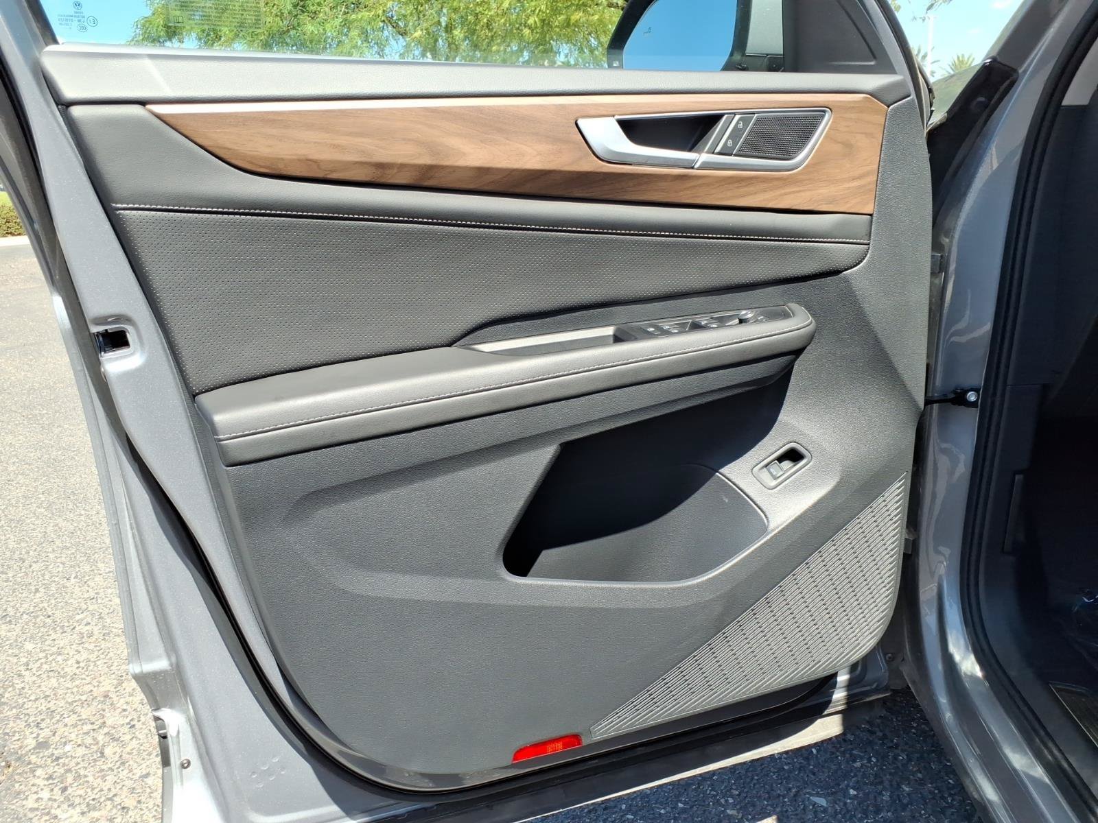 Certified 2026 Volkswagen Atlas SE w/ Panoramic Sunroof Package FWD image 18