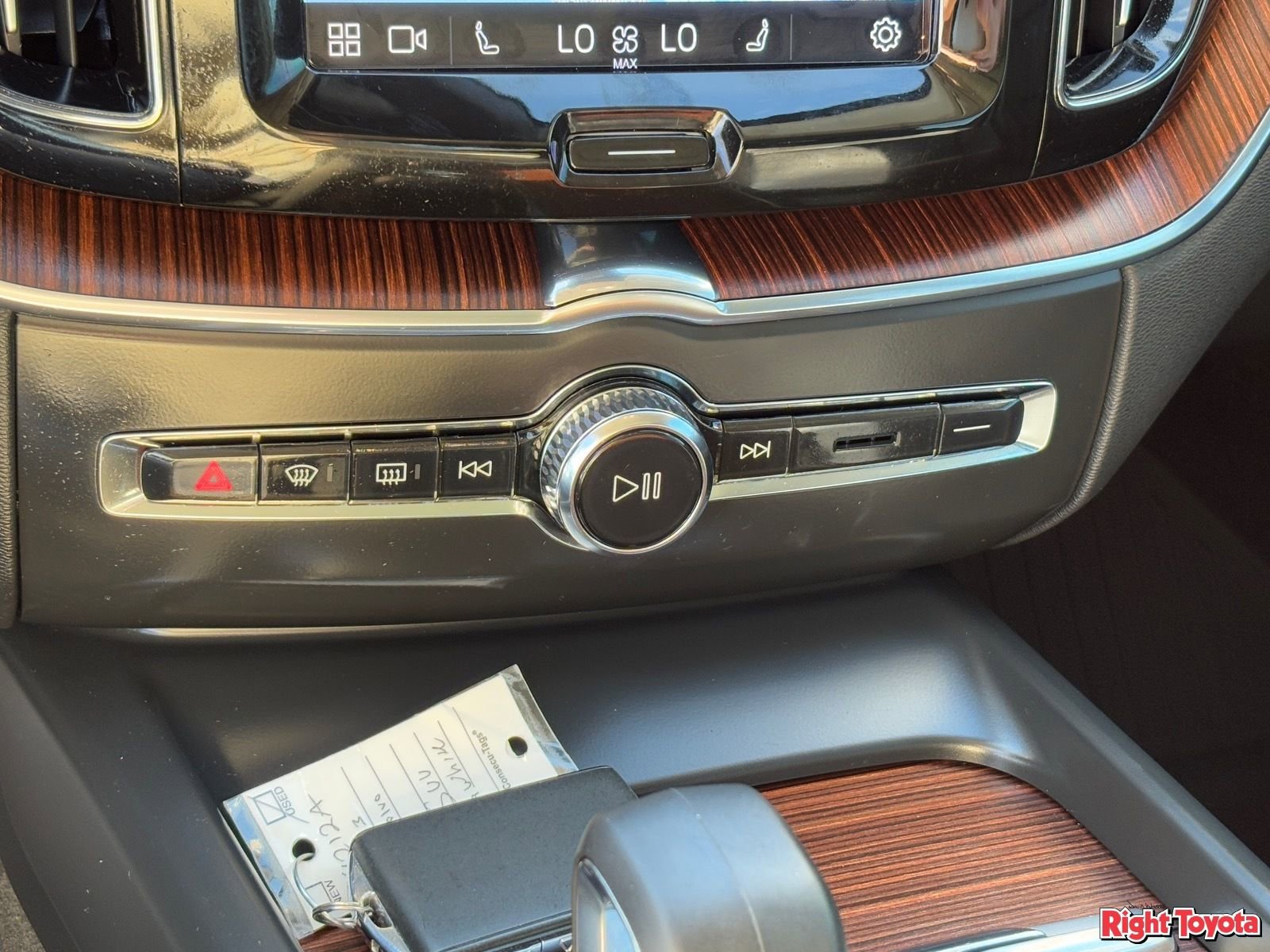 Used 2023 Volvo XC60 B5 Plus w/ Protection Package image 24