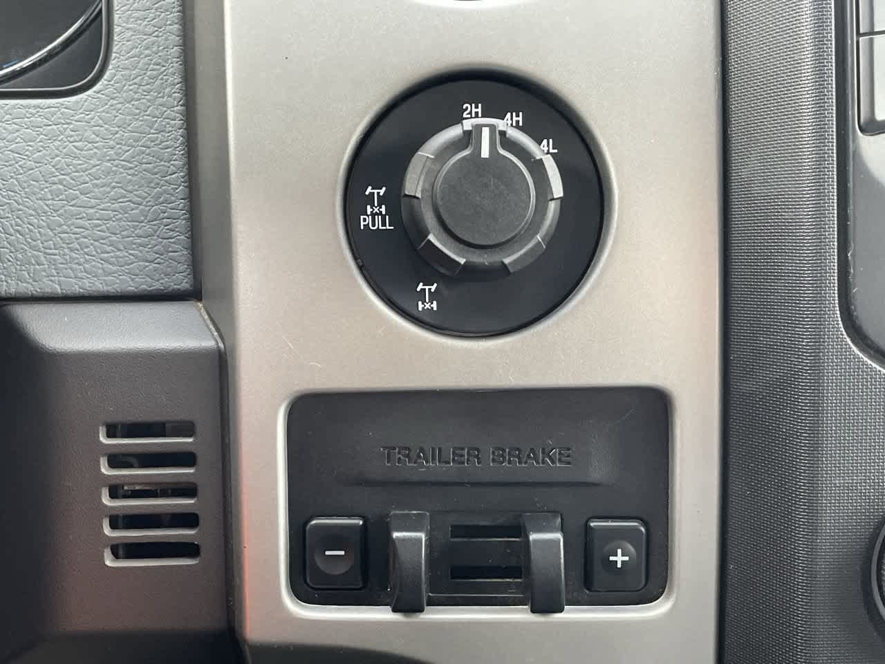 Used 2013 Ford F150 XLT w/ Luxury Equipment Group AWD/4WD image 24