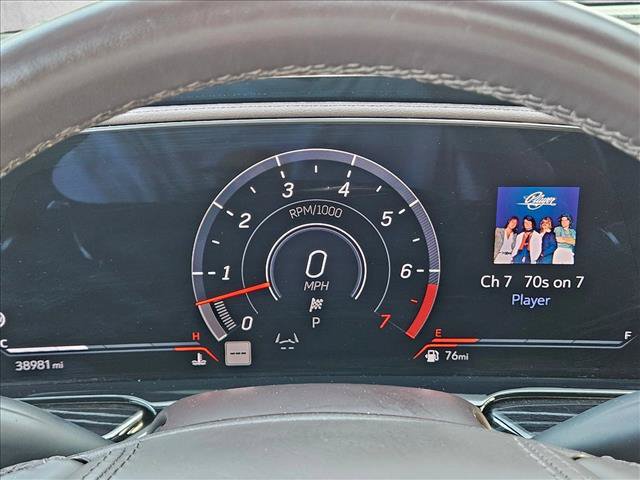 Used 2023 Cadillac Escalade ESV V AWD/4WD image 11