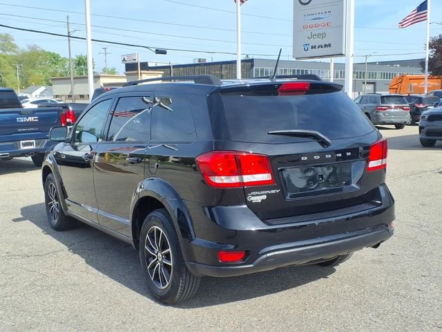 Used 2019 Dodge Journey SE w/ Blacktop Package FWD image 7