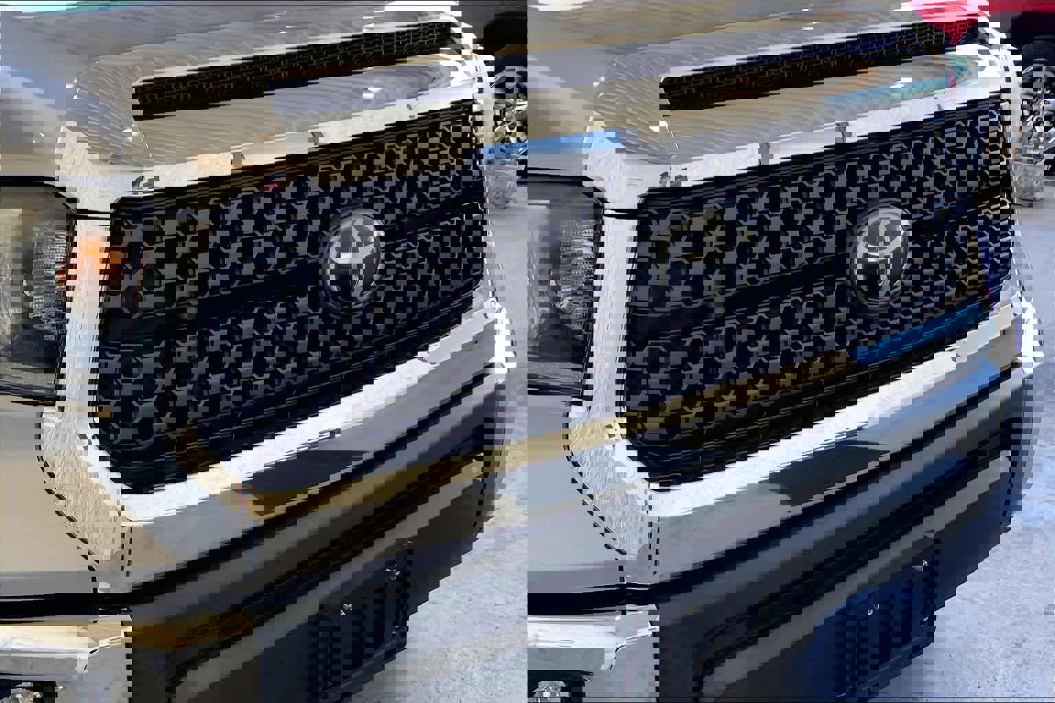 Used 2020 Toyota Tundra SR5 w/ SR5 Upgrade Package image 28