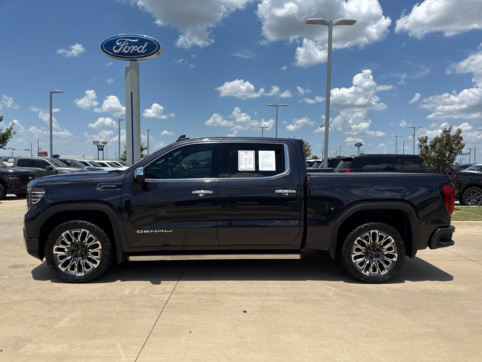 Used 2023 GMC Sierra 1500 Denali Ultimate AWD/4WD video 3