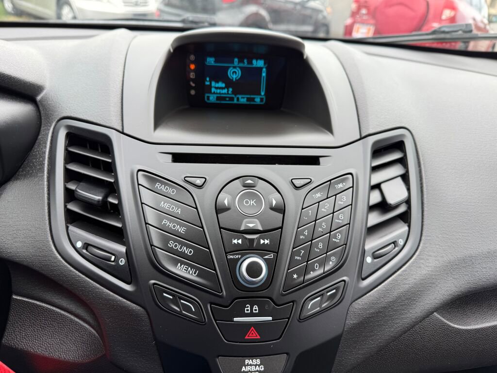 Used 2017 Ford Fiesta S image 14