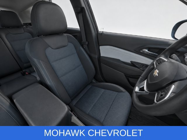 Used 2024 Chevrolet Trax LT w/ Driver Confidence Package FWD image 13