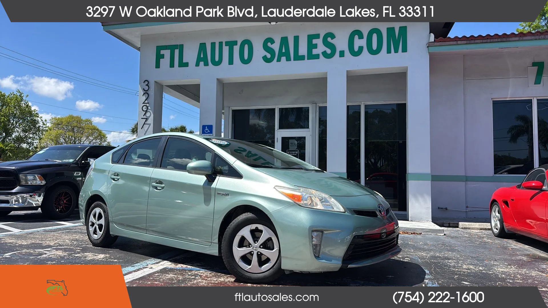 Used 2015 Toyota Prius Two FWD image 2