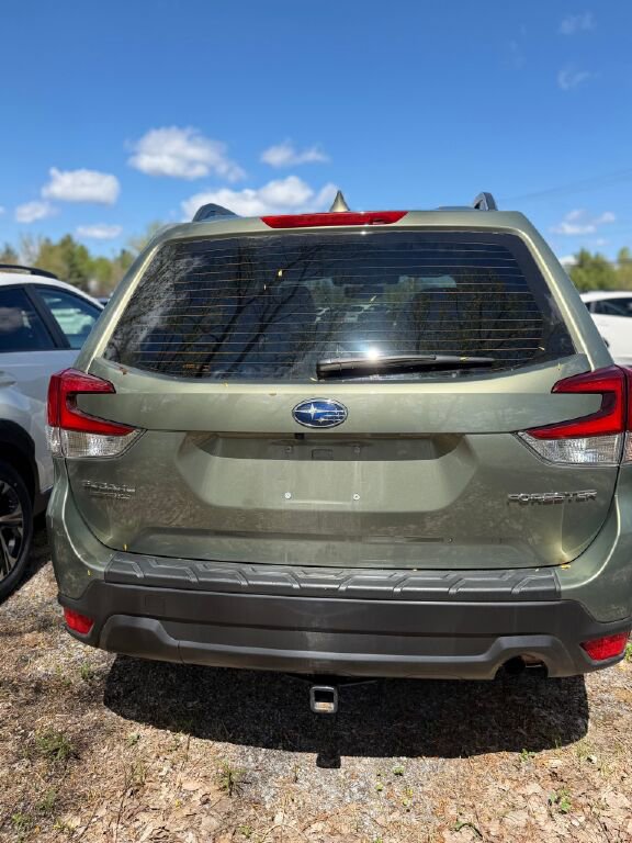 Used 2021 Subaru Forester AWD/4WD image 6